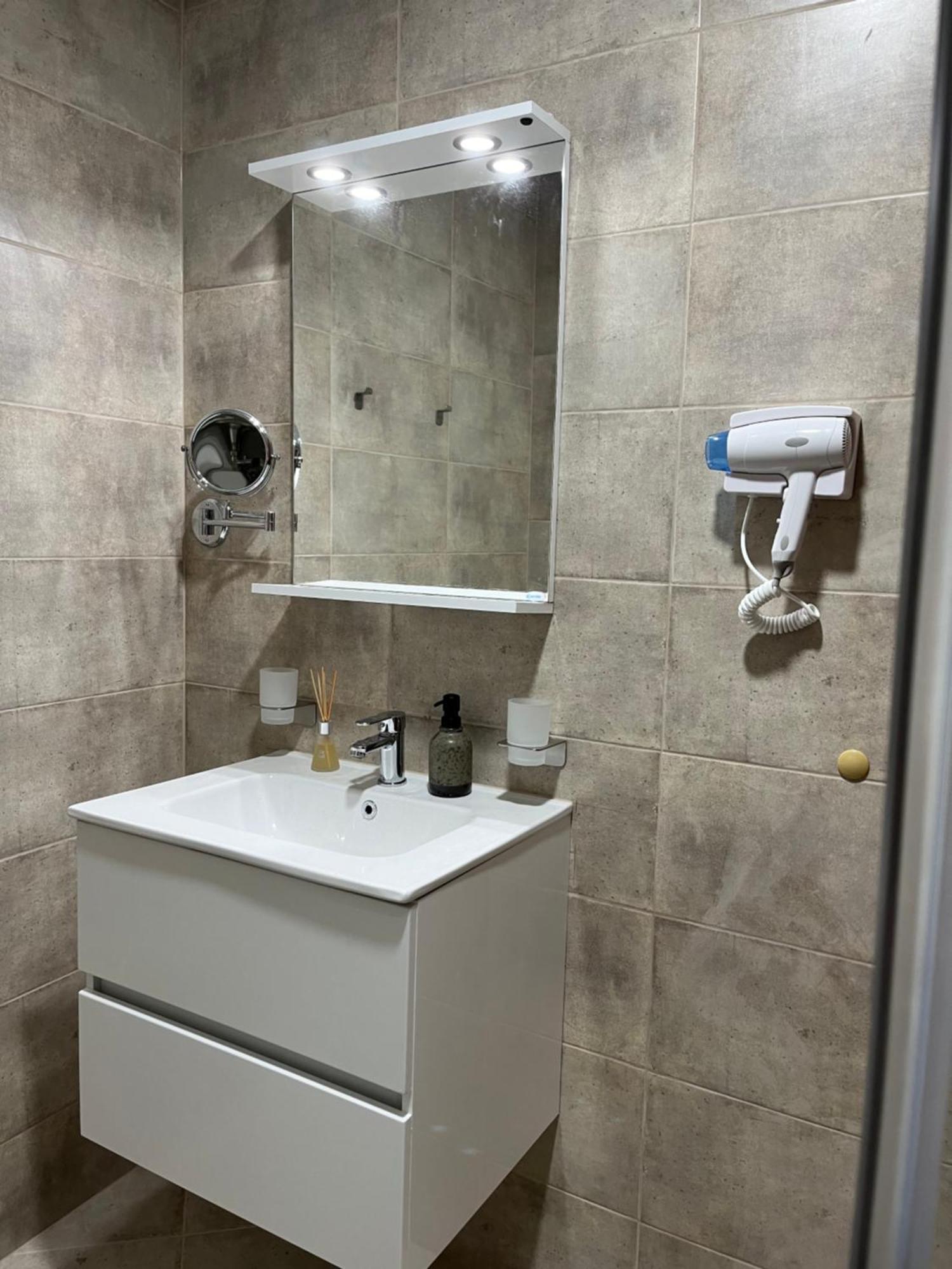 Golf Coast Boutique Studio With Sea View Topola Luaran gambar